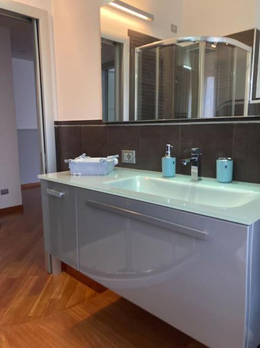 Almacasa A Modern Homeholiday La Spezia Exterior photo